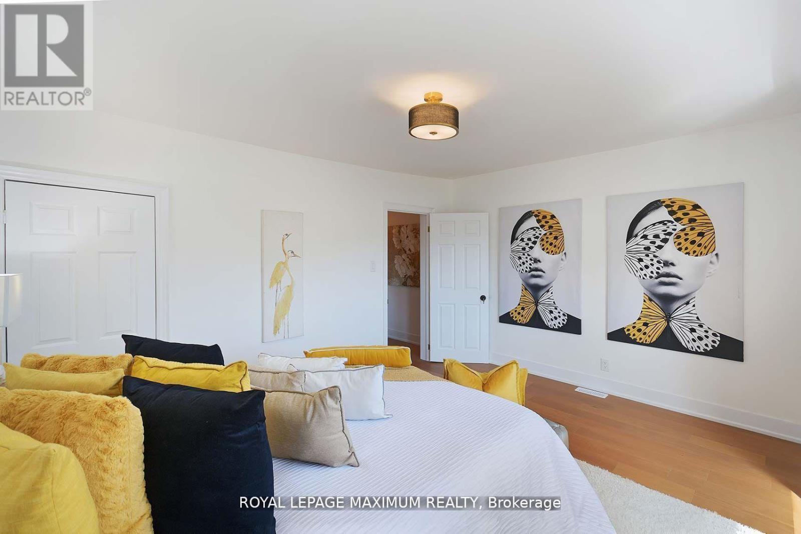 132 Wallace Avenue, Toronto, Ontario  M6H 1T5 - Photo 19 - W12699208