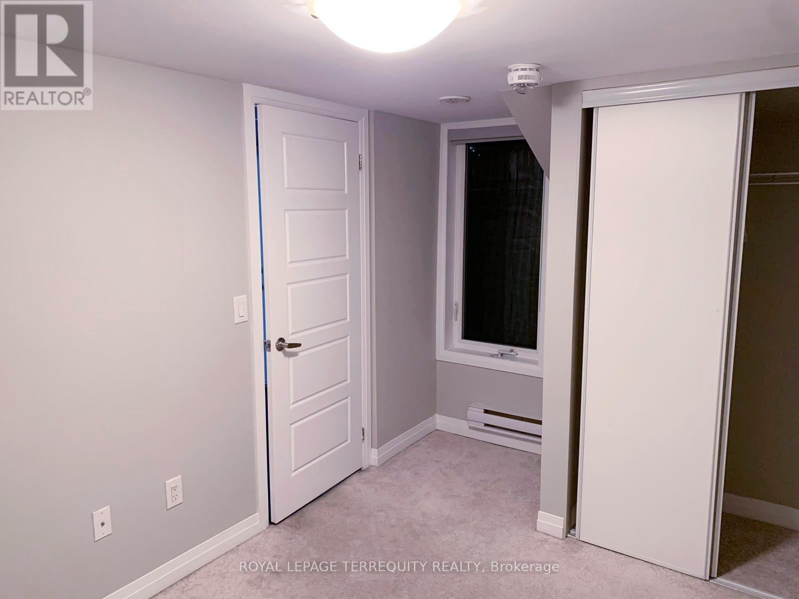 6 - 183 William Duncan Road, Toronto, Ontario  M3K 0B7 - Photo 8 - W12699282