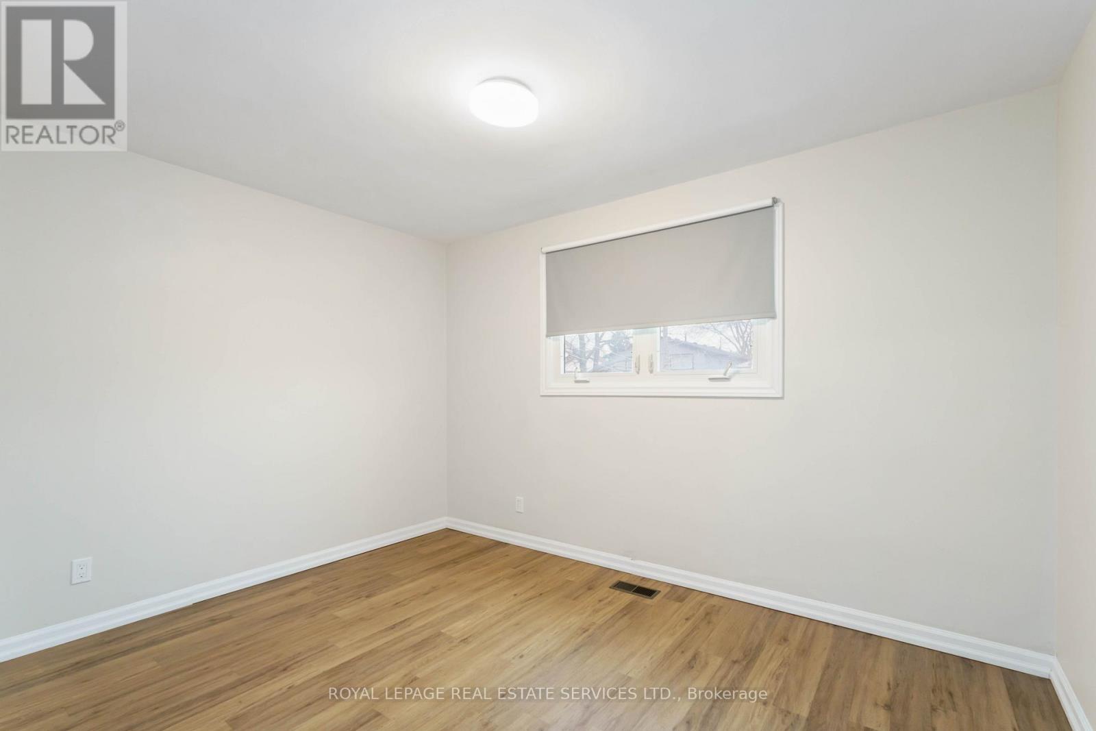 Main - 517 Mohawk Road W, Hamilton, Ontario  L9C 1X3 - Photo 16 - X12699044