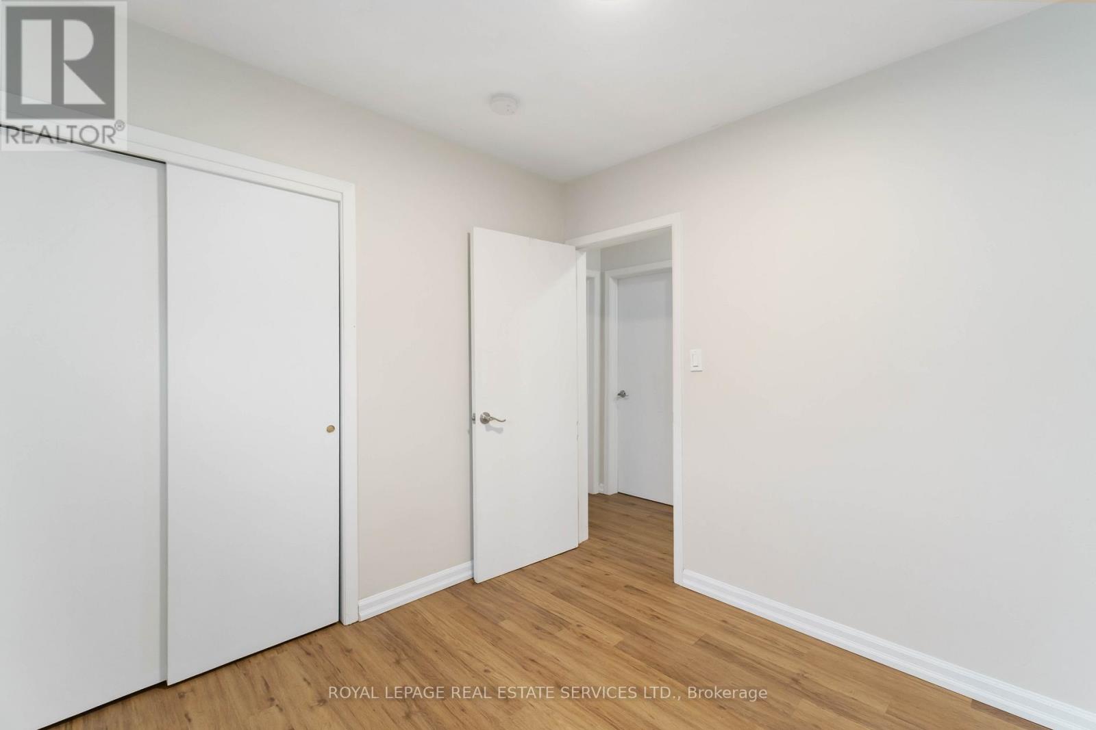 Main - 517 Mohawk Road W, Hamilton, Ontario  L9C 1X3 - Photo 19 - X12699044