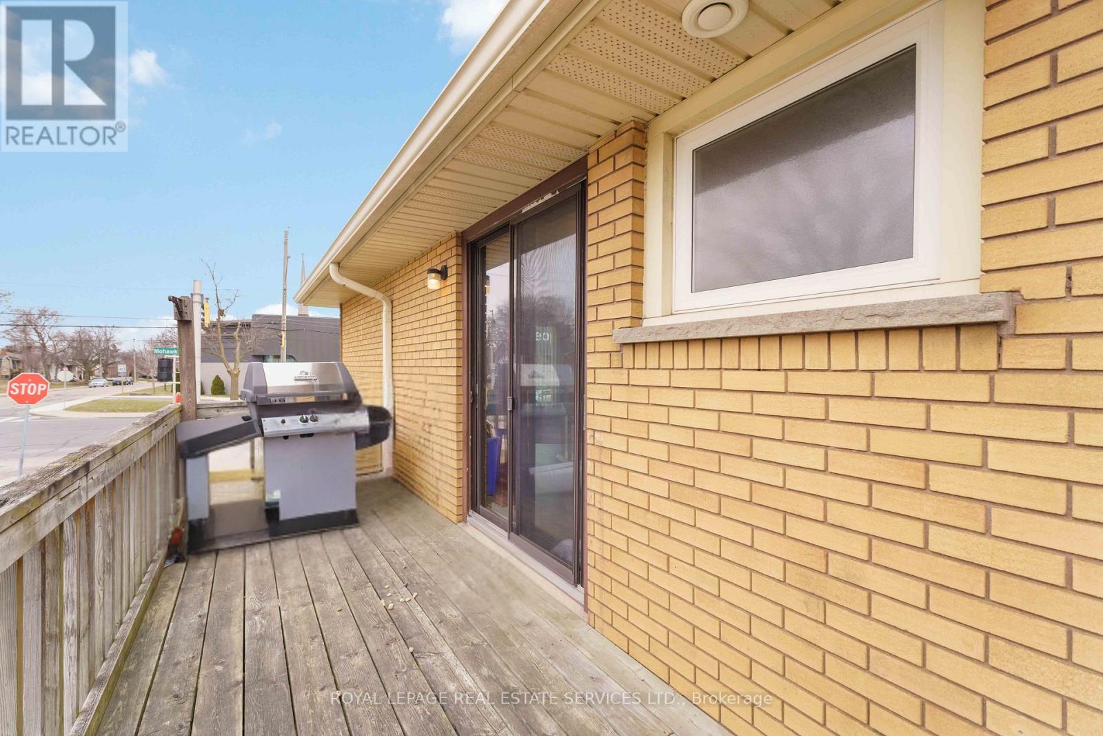 Main - 517 Mohawk Road W, Hamilton, Ontario  L9C 1X3 - Photo 23 - X12699044