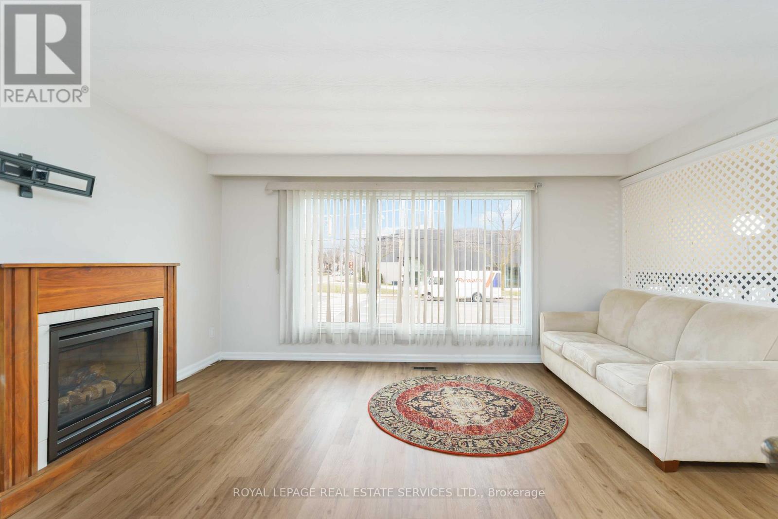 Main - 517 Mohawk Road W, Hamilton, Ontario  L9C 1X3 - Photo 8 - X12699044