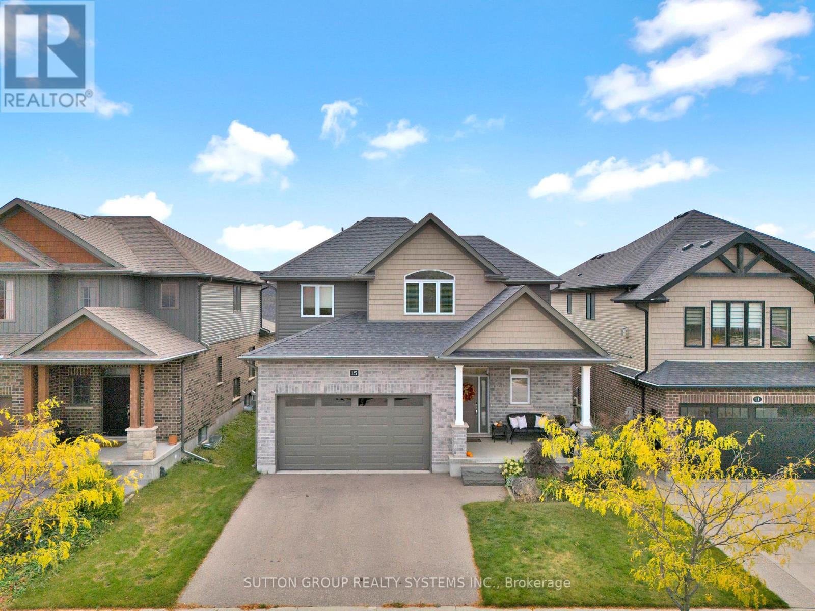 15 WOODBERRY CRESCENT, Woolwich, Ontario