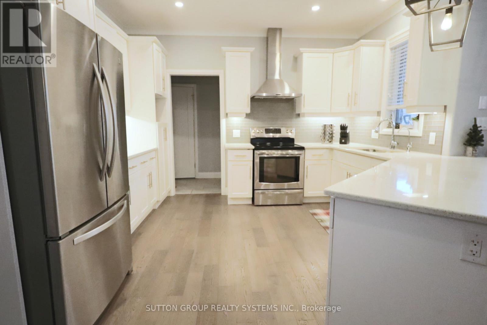 15 Woodberry Crescent, Woolwich, Ontario  N3B 0C5 - Photo 4 - X12699092