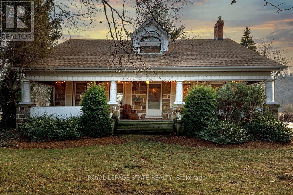 982 HIGHWAY 8, Hamilton, Ontario