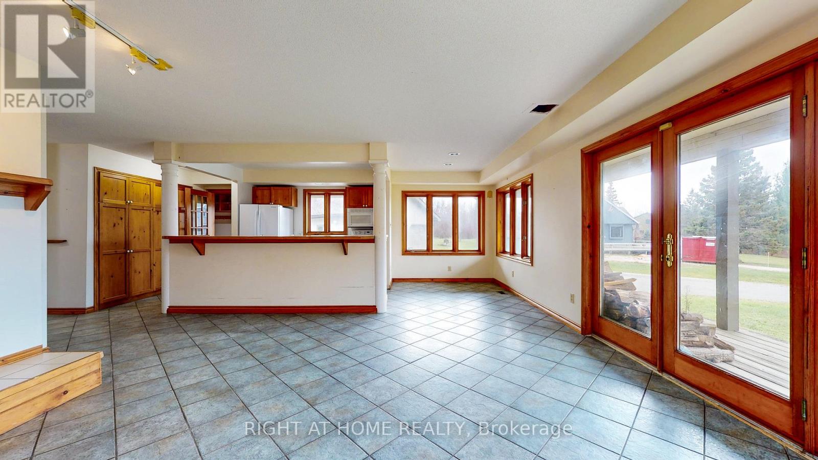 196 Summit View Court, Blue Mountains, Ontario  N0H 1J0 - Photo 9 - X12699214