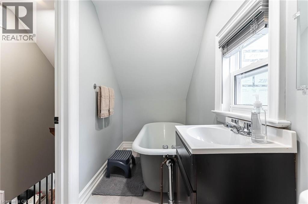 140 Royal Avenue, Hamilton, Ontario  L8S 2C7 - Photo 23 - 40797704