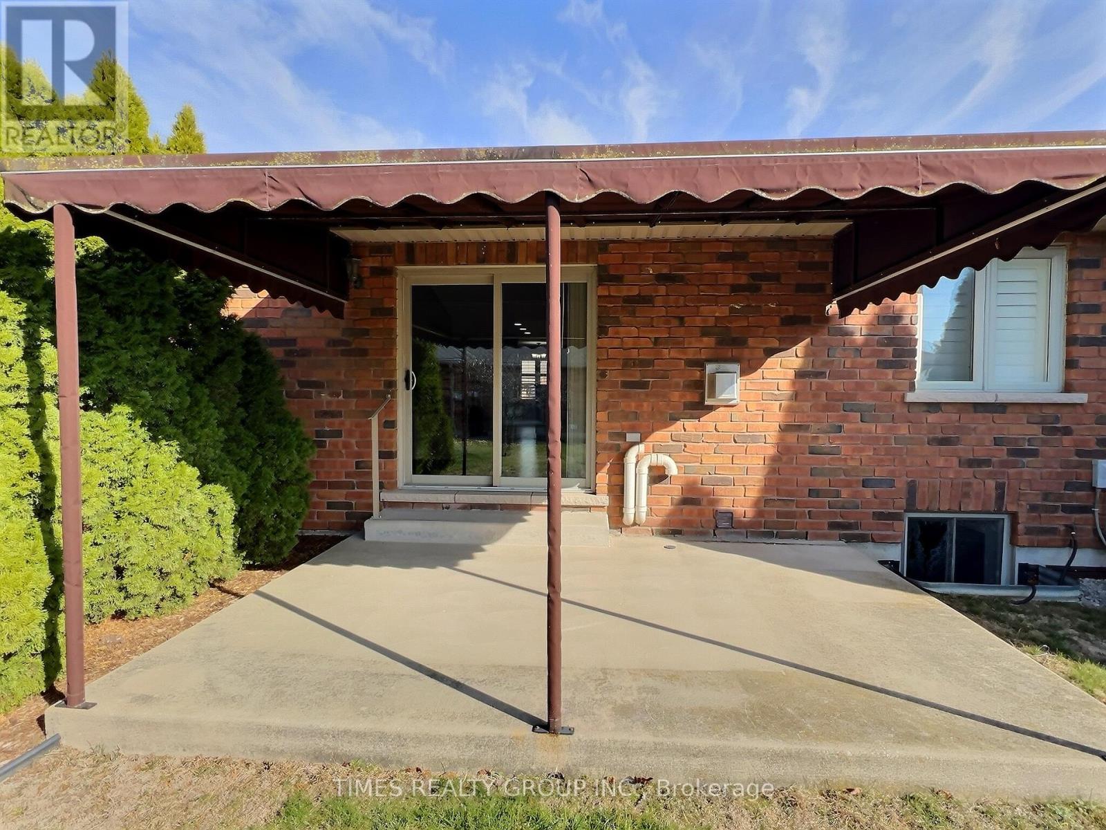 1515 Skinner Street, Lasalle, Ontario  N9H 0A6 - Photo 9 - X12693110