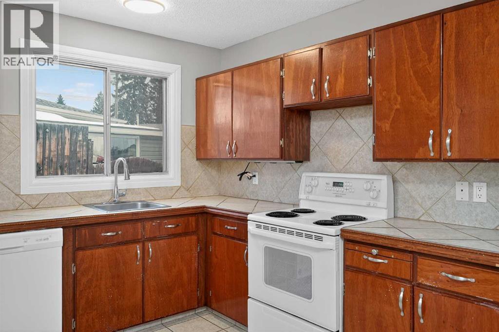 34 Marbank Place Ne, Calgary, Alberta  T2A 4H5 - Photo 9 - A2278204