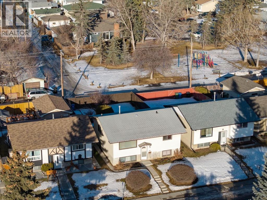 4104 13 Avenue Ne, Calgary, Alberta  T2A 3J8 - Photo 3 - A2279440