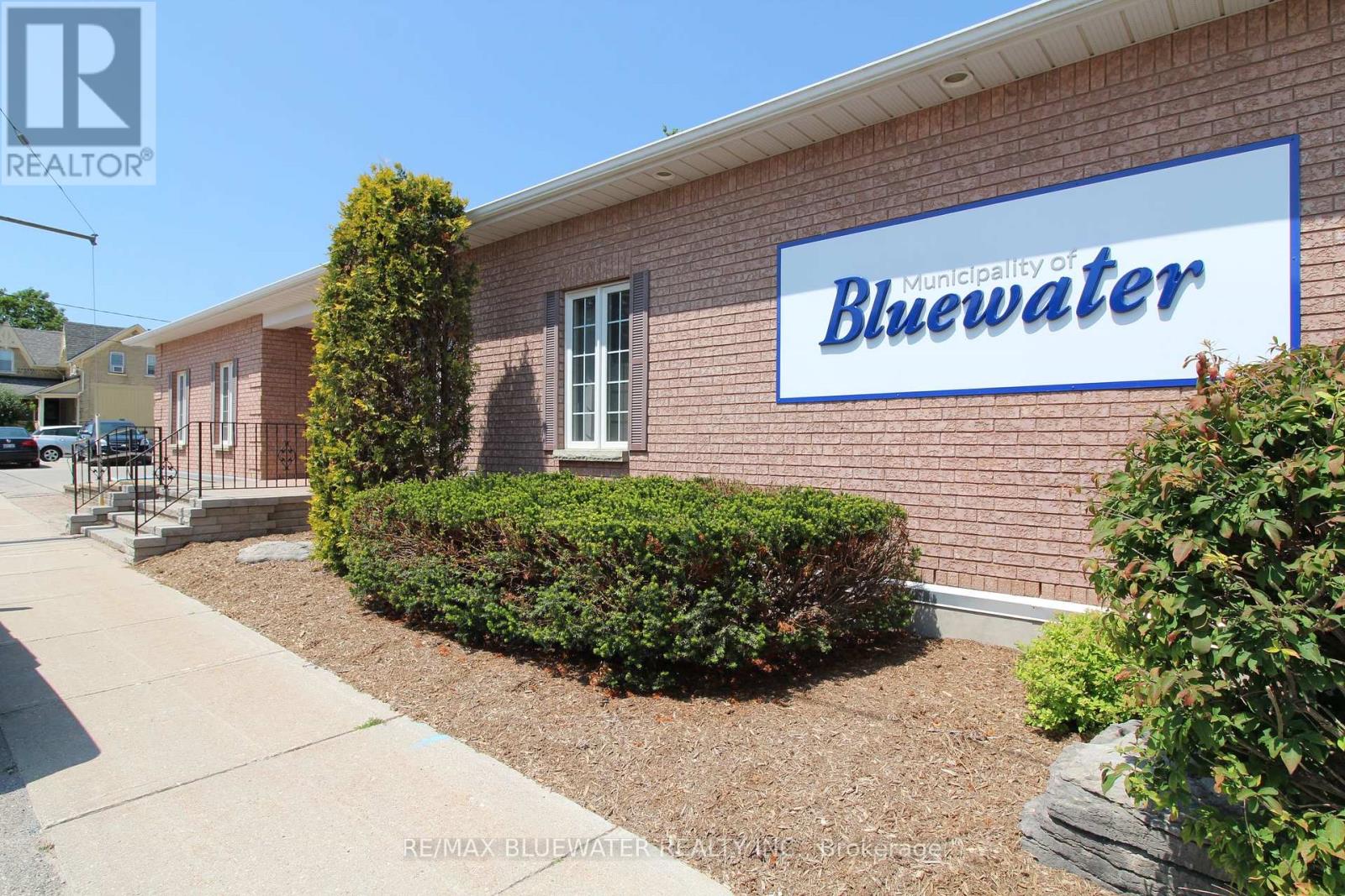 11 Mill Avenue, Bluewater, Ontario  N0M 2T0 - Photo 10 - X12346421