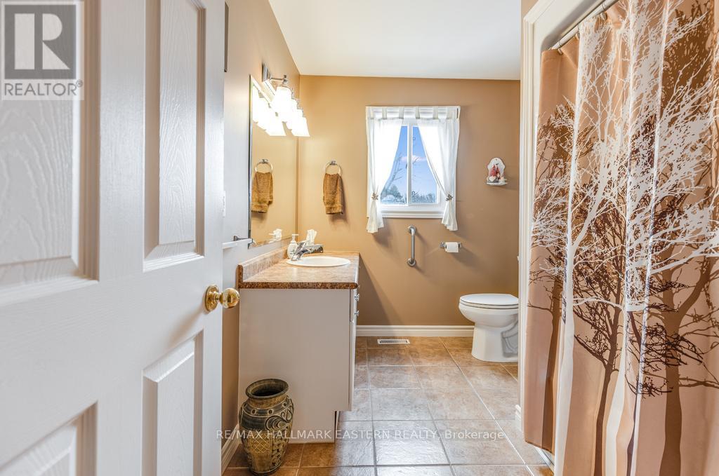 1755a Salem Road, Prince Edward County (Ameliasburg Ward), Ontario  K0K 1T0 - Photo 23 - X12699334