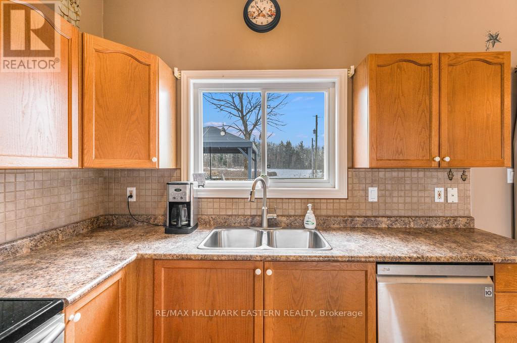 1755a Salem Road, Prince Edward County (Ameliasburg Ward), Ontario  K0K 1T0 - Photo 6 - X12699334