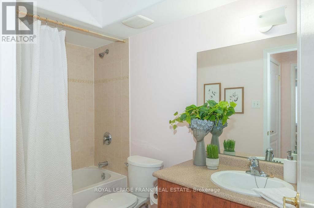 102 - 300 Spillsbury Drive, Peterborough, Ontario  K9K 0B4 - Photo 13 - X12699378