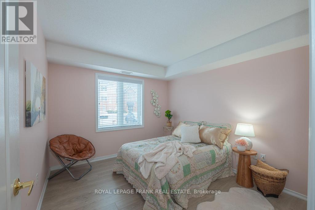 102 - 300 Spillsbury Drive, Peterborough, Ontario  K9K 0B4 - Photo 14 - X12699378