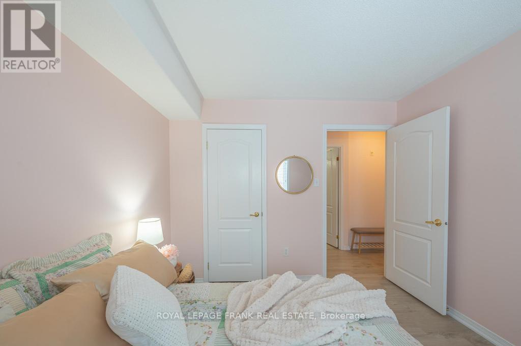 102 - 300 Spillsbury Drive, Peterborough, Ontario  K9K 0B4 - Photo 15 - X12699378