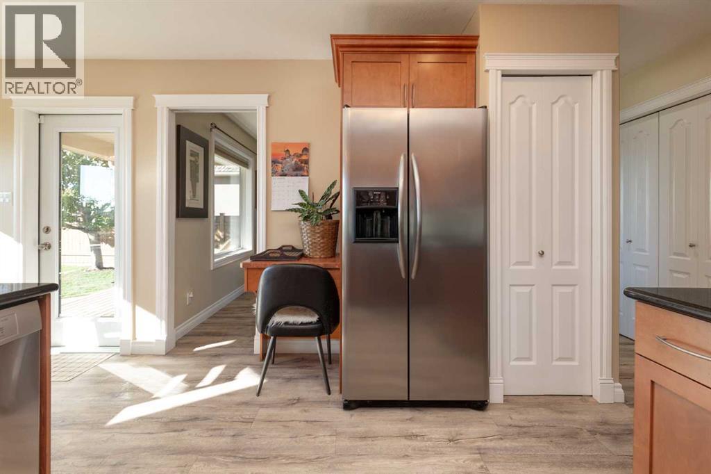 80 Canyon Boulevard W, Lethbridge, Alberta  T1K 6W7 - Photo 14 - A2263119