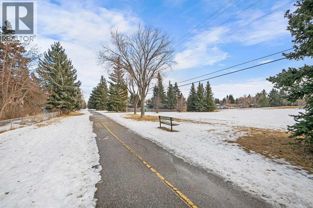 330 Oakwood Place, Calgary, Alberta  T2V 3Y7 - Photo 31 - A2278718