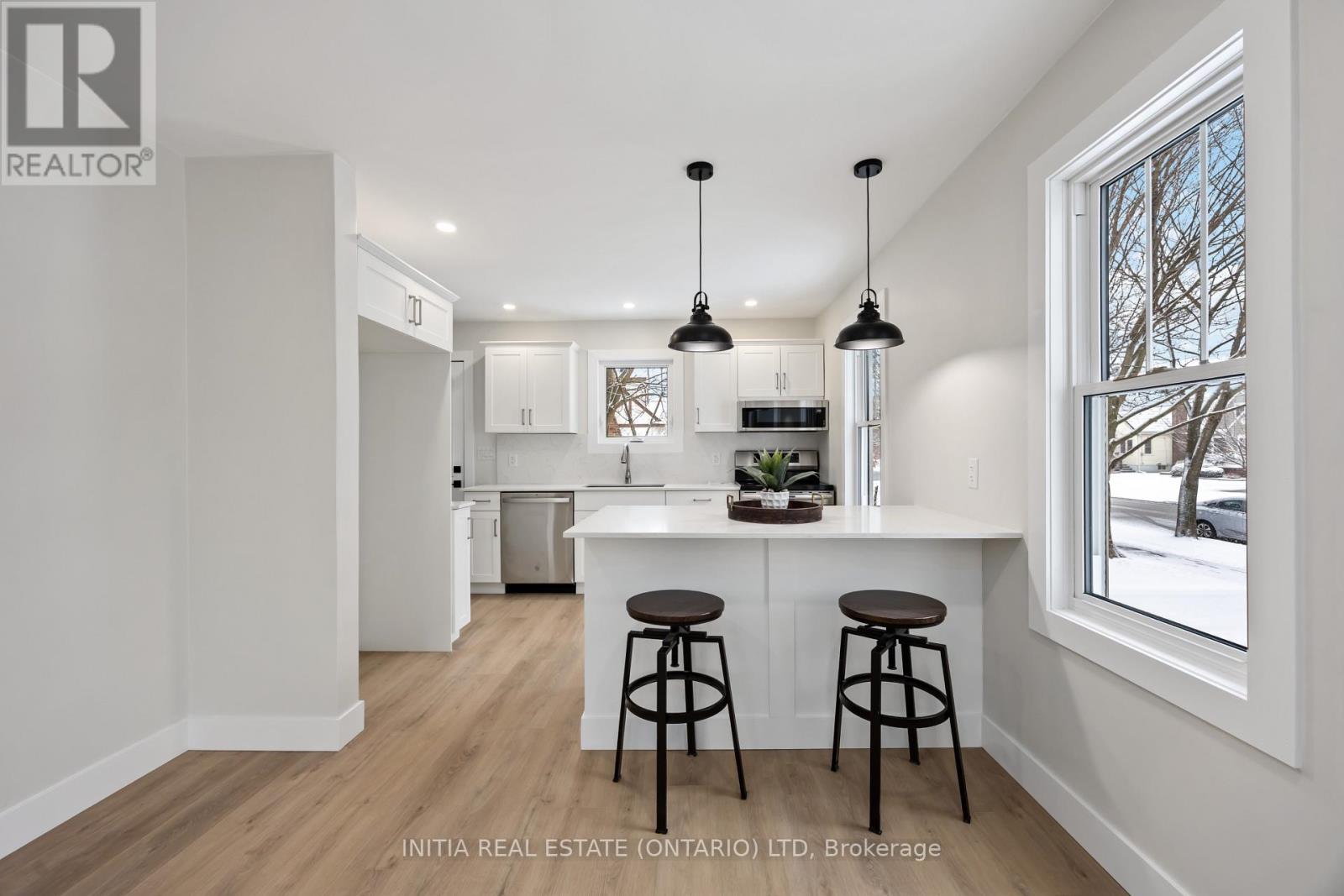 496 Talfourd Street, Sarnia, Ontario  N7T 1R7 - Photo 5 - X12699360