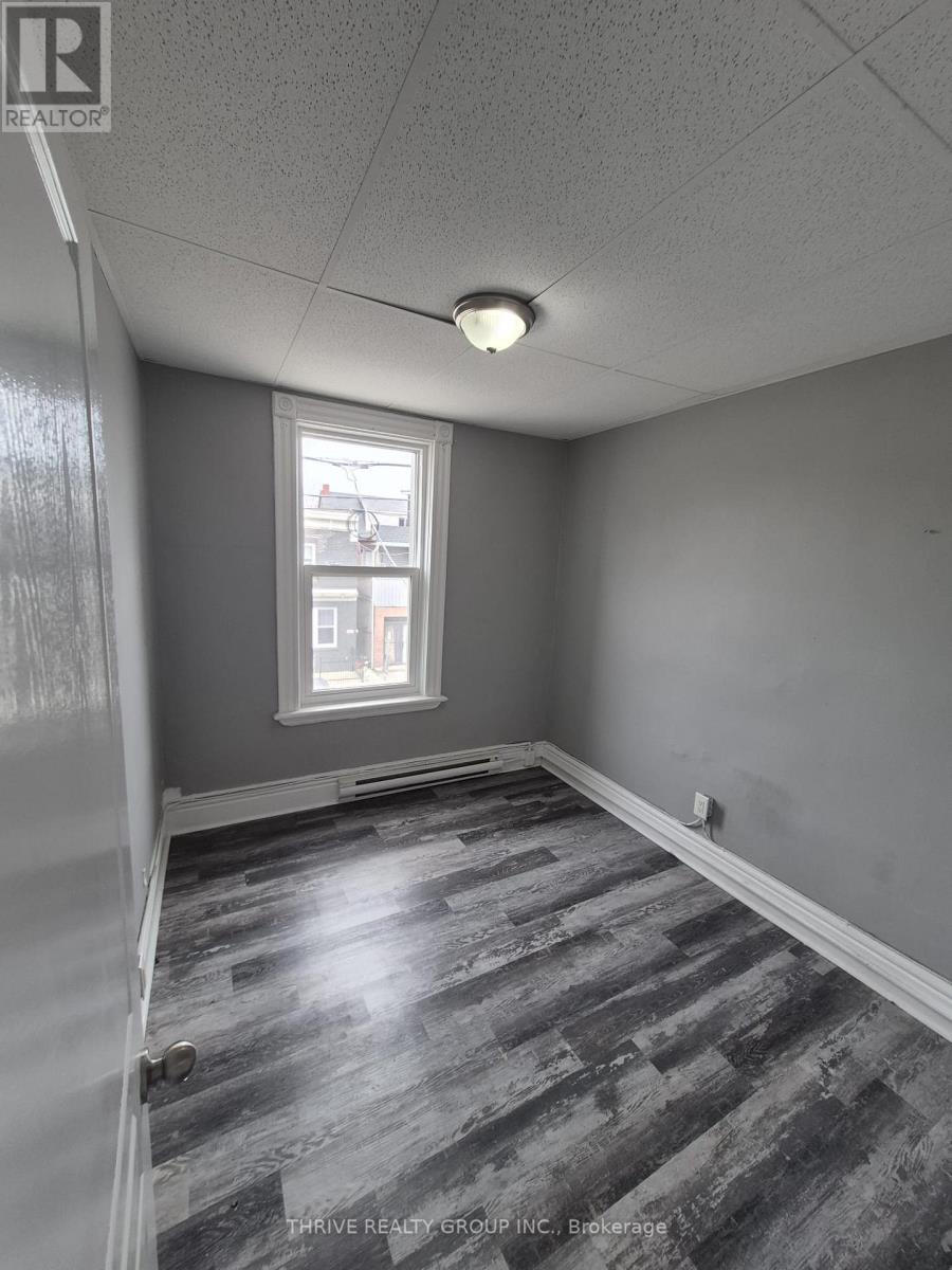 259 Clarence Street, London East, Ontario  N6B 2K2 - Photo 2 - X12699434