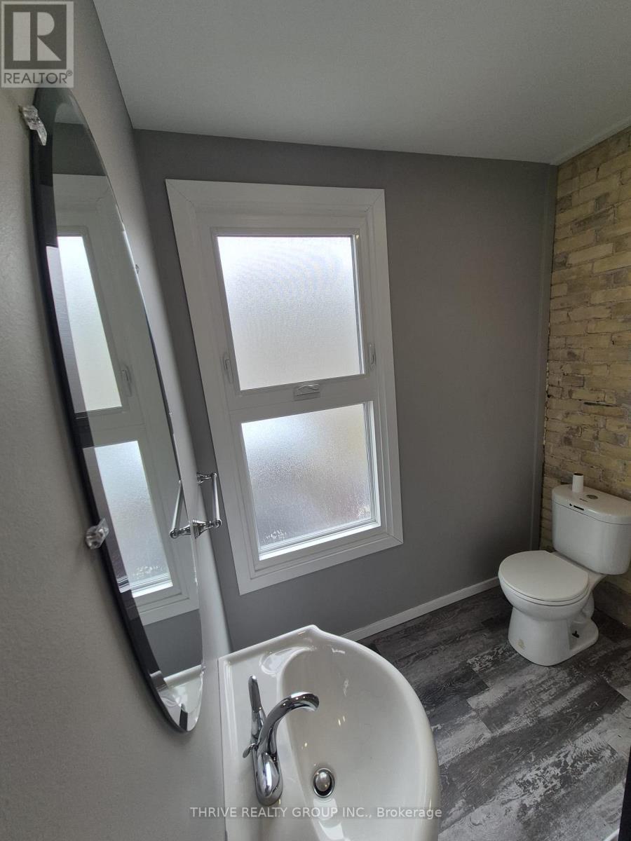 259 Clarence Street, London East, Ontario  N6B 2K2 - Photo 8 - X12699434