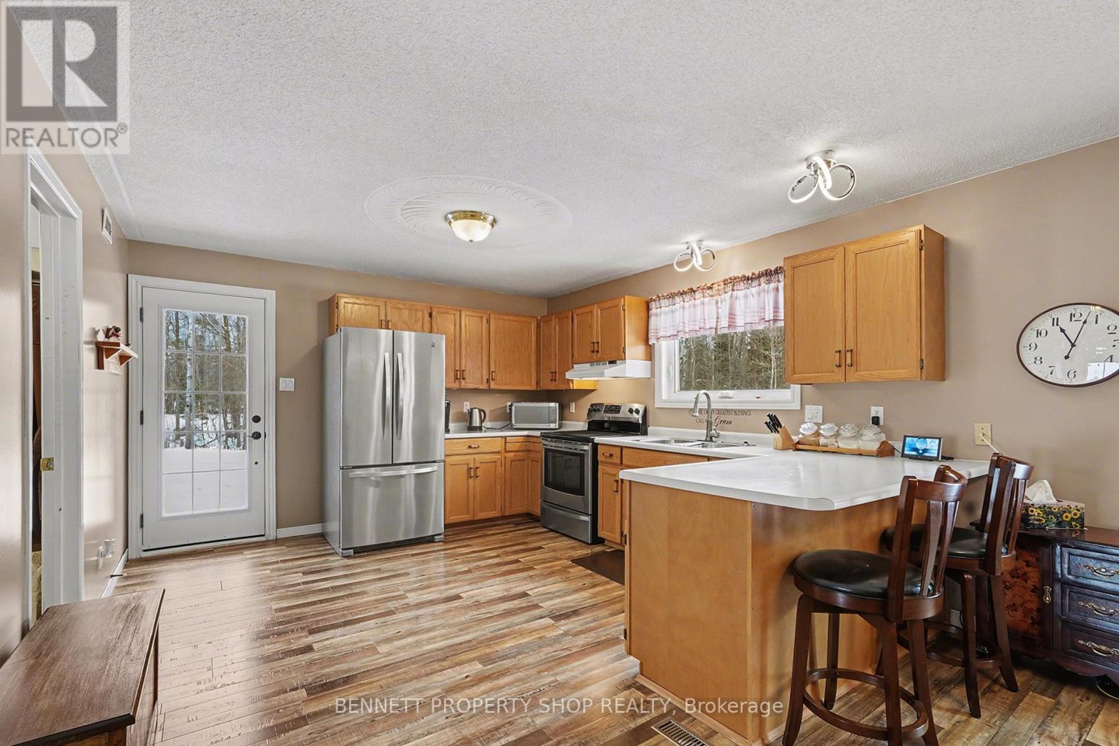 1312 Scheel Drive, Mcnab/braeside, Ontario  K0A 1G0 - Photo 10 - X12699308