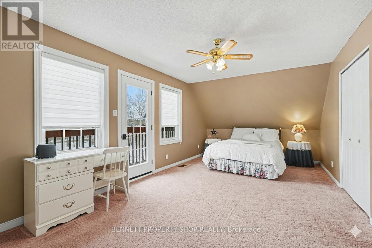 1312 Scheel Drive, Mcnab/braeside, Ontario  K0A 1G0 - Photo 15 - X12699308