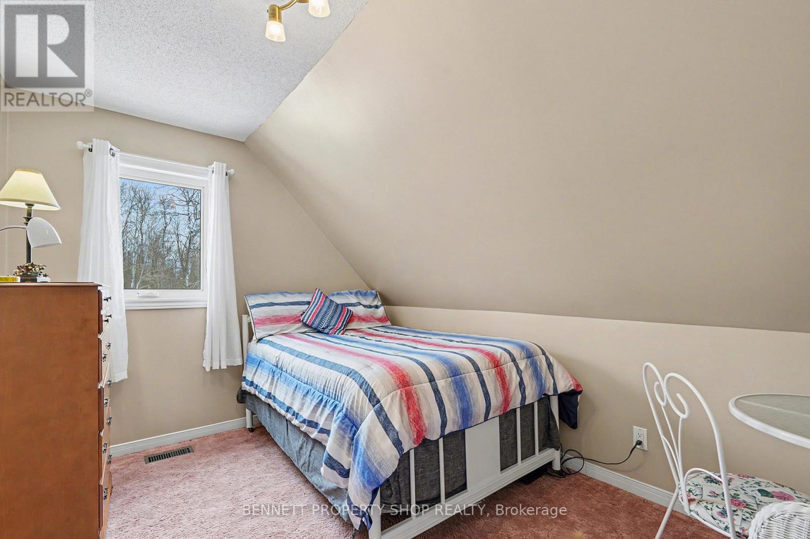 1312 Scheel Drive, Mcnab/braeside, Ontario  K0A 1G0 - Photo 17 - X12699308