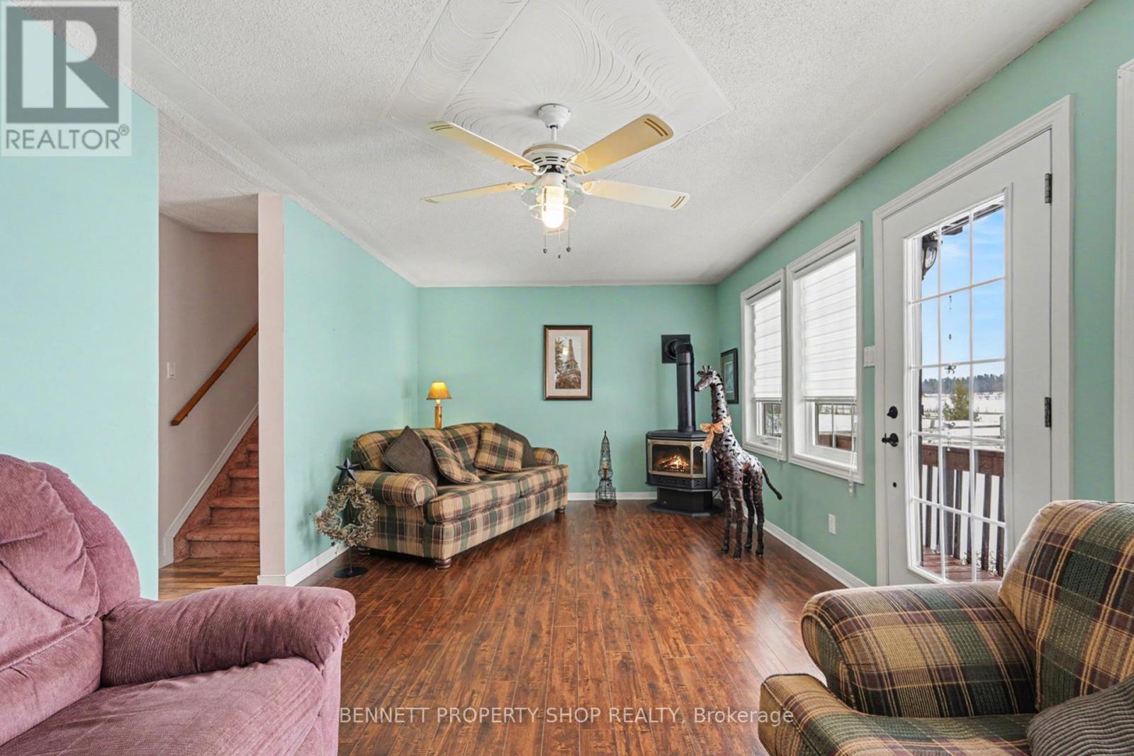 1312 Scheel Drive, Mcnab/braeside, Ontario  K0A 1G0 - Photo 5 - X12699308