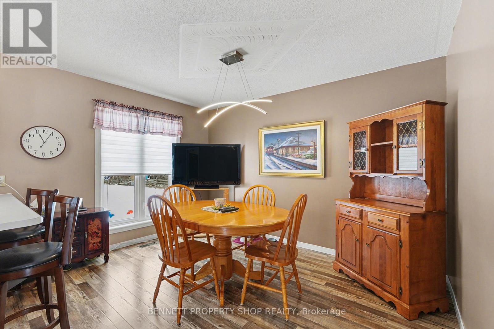 1312 Scheel Drive, Mcnab/braeside, Ontario  K0A 1G0 - Photo 7 - X12699308