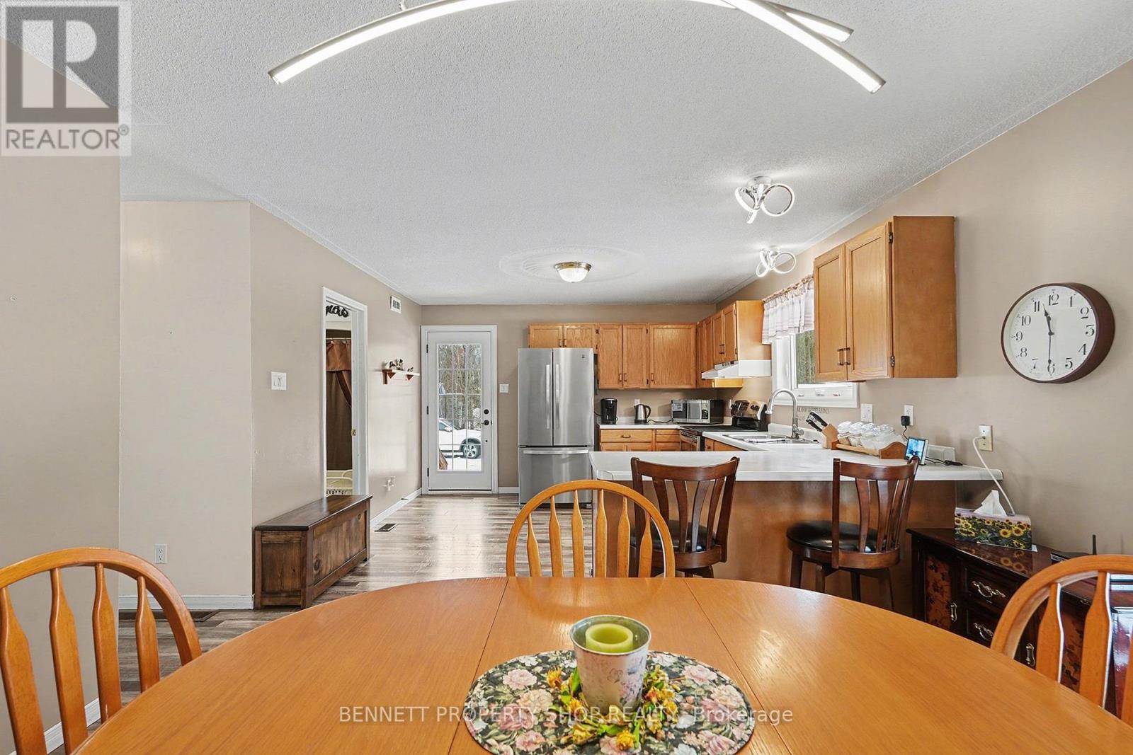 1312 Scheel Drive, Mcnab/braeside, Ontario  K0A 1G0 - Photo 8 - X12699308