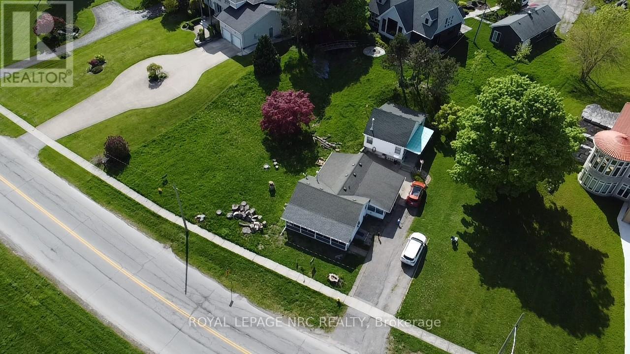 166 Lakeshore Road, Fort Erie, Ontario  L2A 1B2 - Photo 8 - X12699324