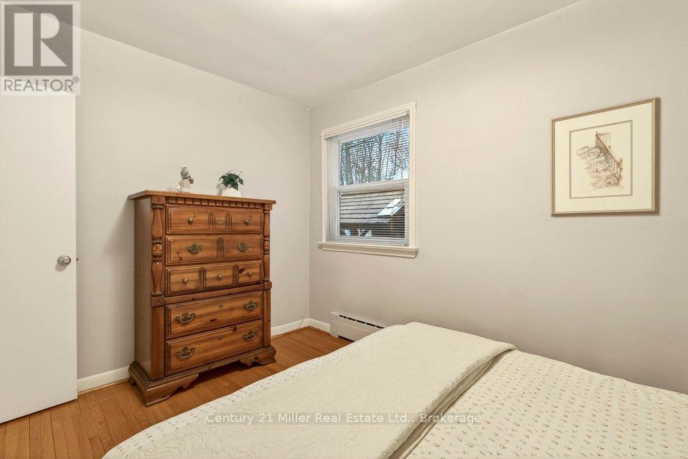 1540 Trotwood Avenue, Mississauga (Mineola), Ontario  L5G 3Z9 - Photo 18 - W12699292