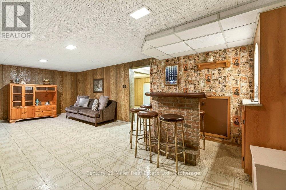 1540 Trotwood Avenue, Mississauga (Mineola), Ontario  L5G 3Z9 - Photo 23 - W12699292