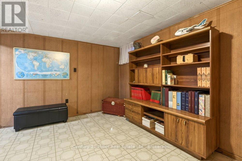 1540 Trotwood Avenue, Mississauga (Mineola), Ontario  L5G 3Z9 - Photo 28 - W12699292