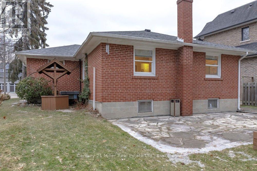 1540 Trotwood Avenue, Mississauga (Mineola), Ontario  L5G 3Z9 - Photo 40 - W12699292