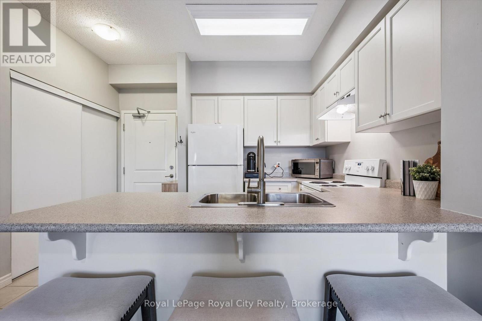 429 - 1077 Gordon Street, Guelph, Ontario  N1L 1H2 - Photo 5 - X12699336