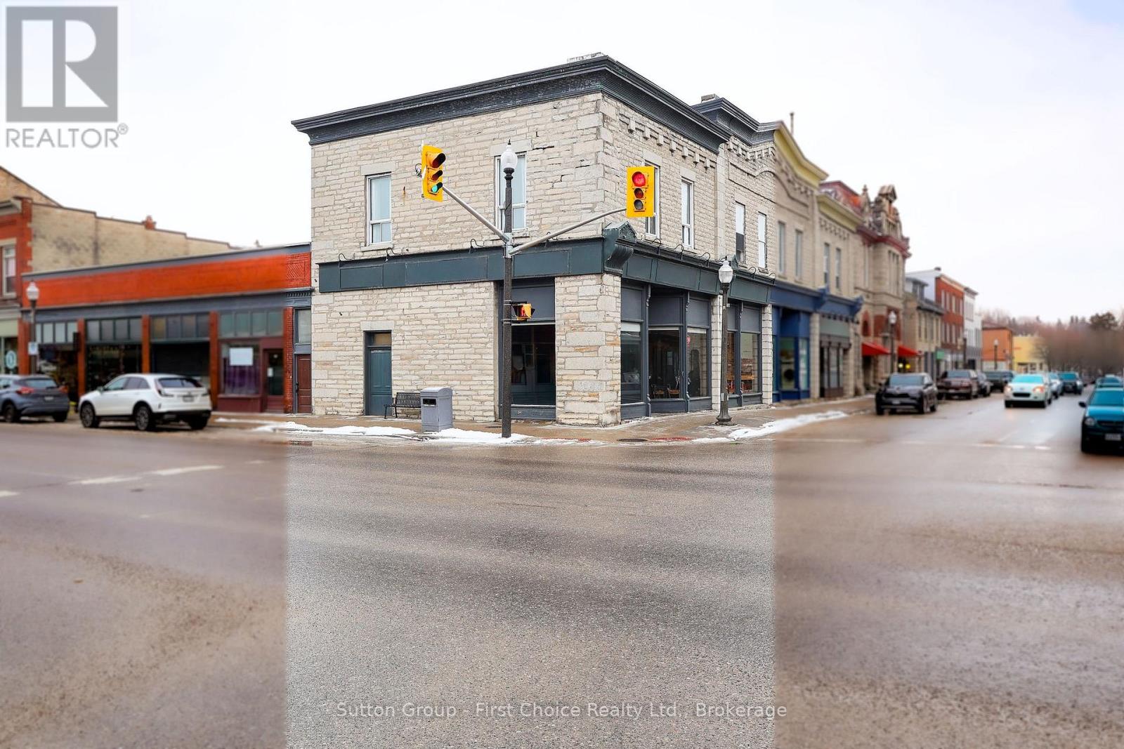 100 Queen Street E, St. Marys, Ontario  N4X 1A6 - Photo 2 - X12699368