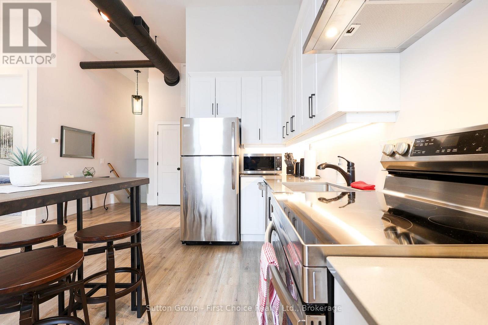 100 Queen Street E, St. Marys, Ontario  N4X 1A6 - Photo 4 - X12699368