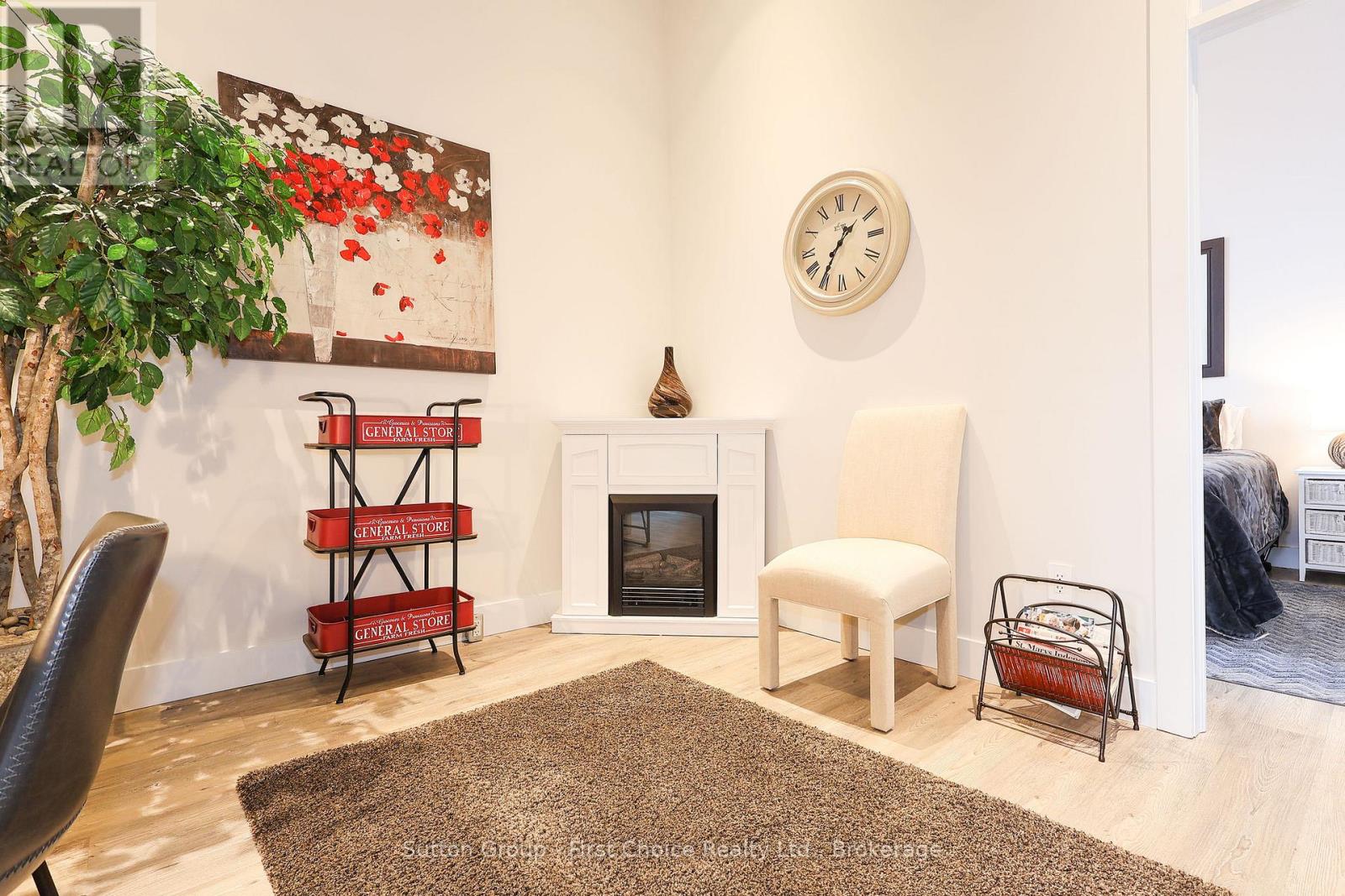 100 Queen Street E, St. Marys, Ontario  N4X 1A6 - Photo 6 - X12699368