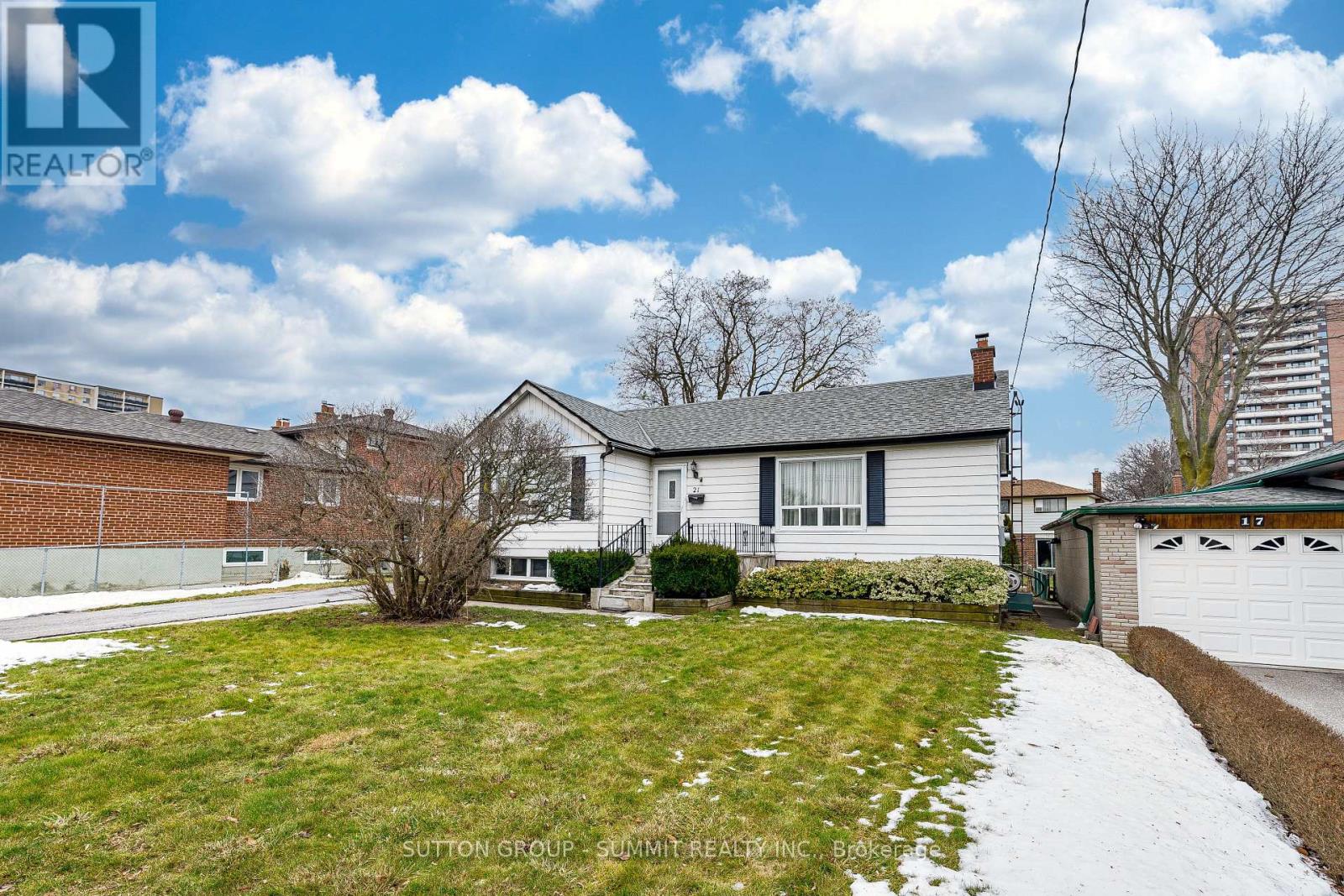 21 GRACE STREET, Toronto, Ontario