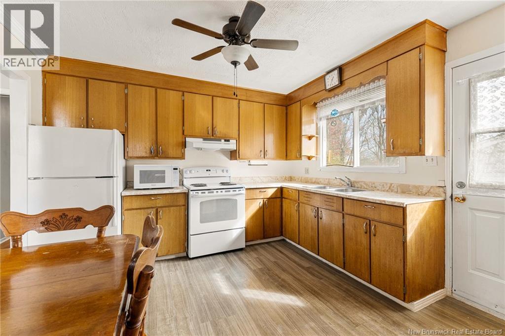 174 Argyle, Moncton, New Brunswick  E1C 3V2 - Photo 11 - NB132241