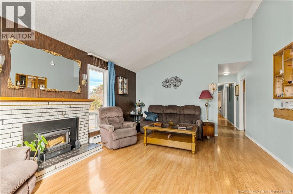 174 Argyle, Moncton, New Brunswick  E1C 3V2 - Photo 8 - NB132241