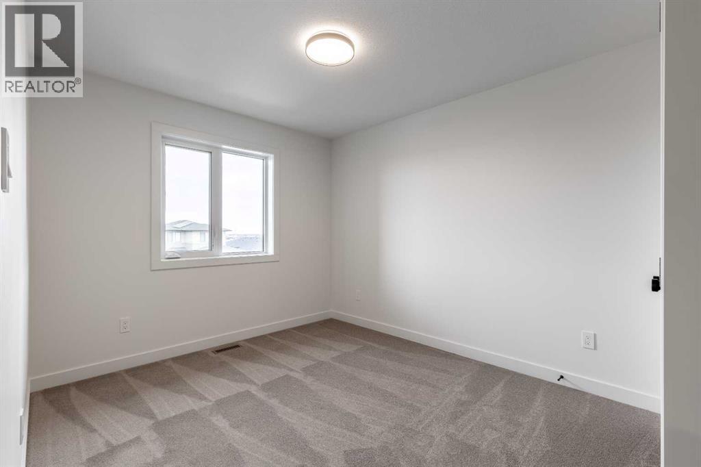 346 Canyon Meadows Road W, Lethbridge, Alberta  T1K 8E7 - Photo 17 - A2274702