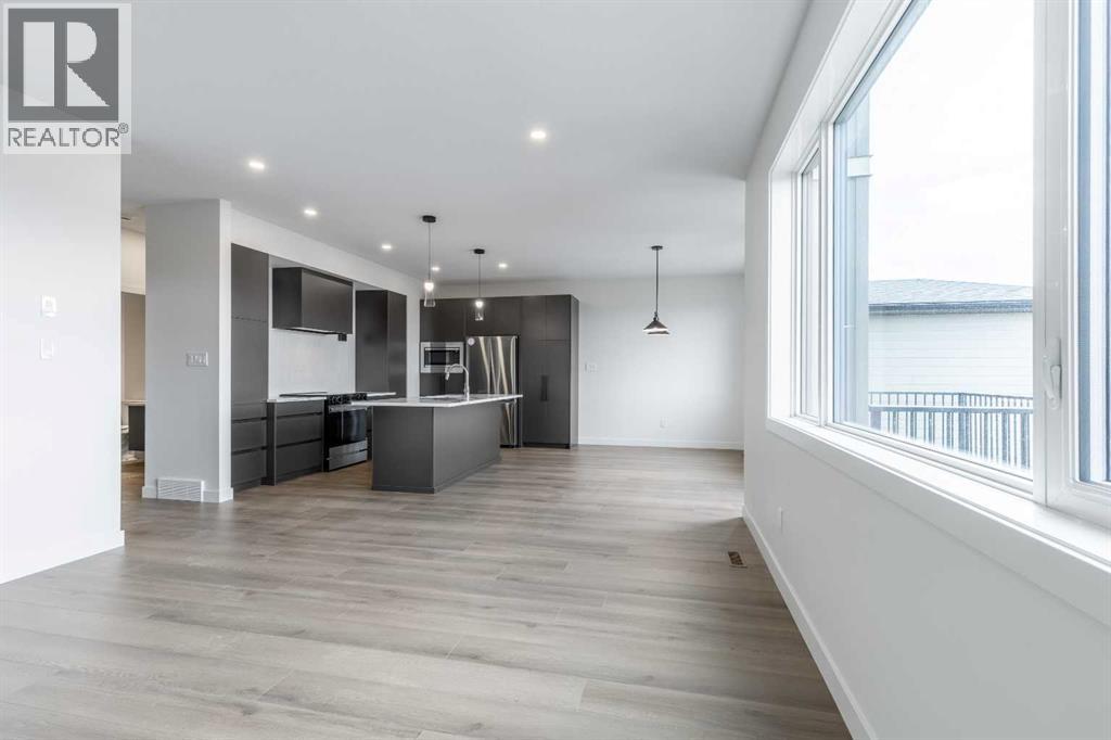 346 Canyon Meadows Road W, Lethbridge, Alberta  T1K 8E7 - Photo 9 - A2274702