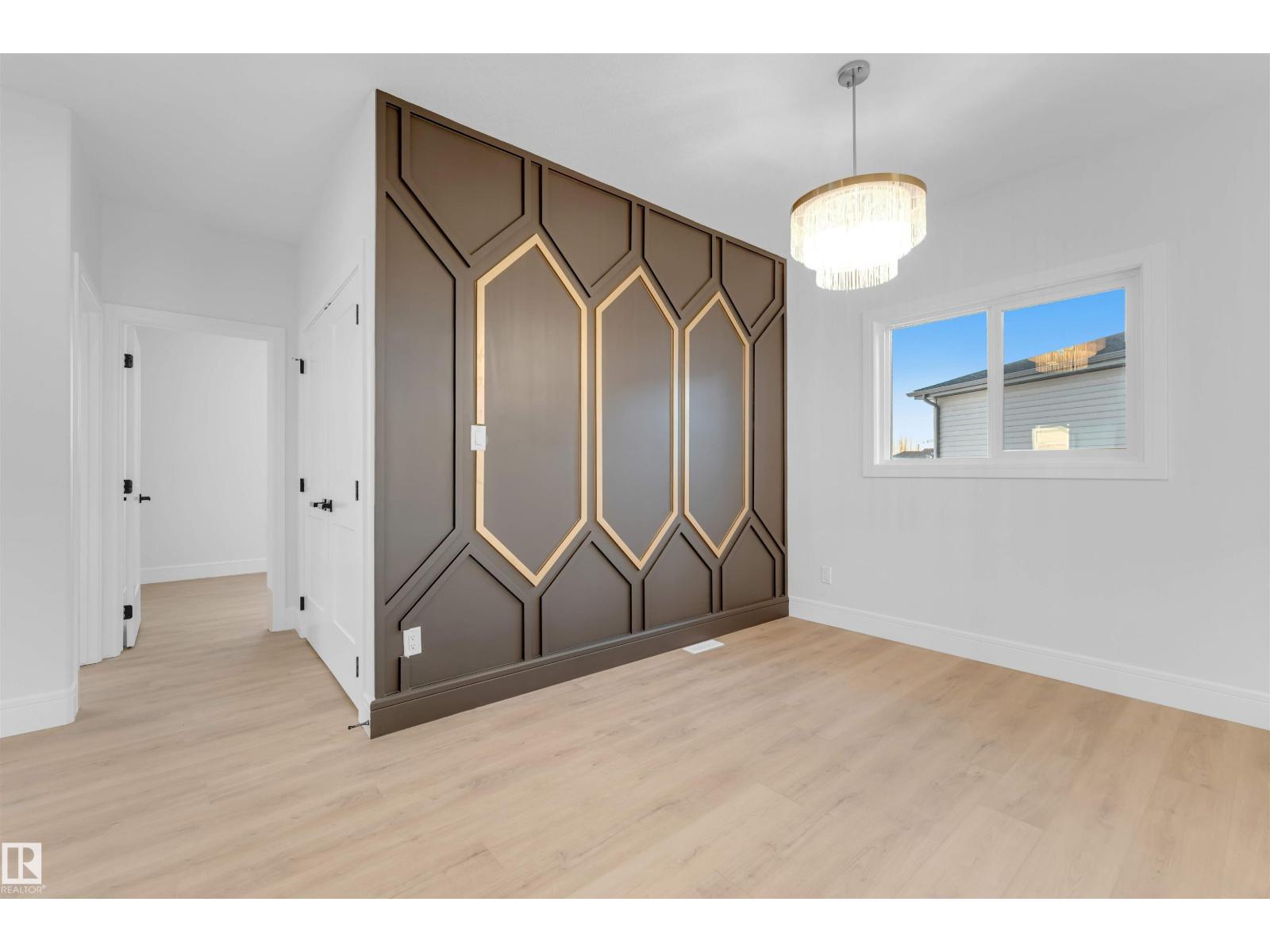 150 Creekside Ln, Leduc, Alberta  T9E 1T1 - Photo 4 - E4470112