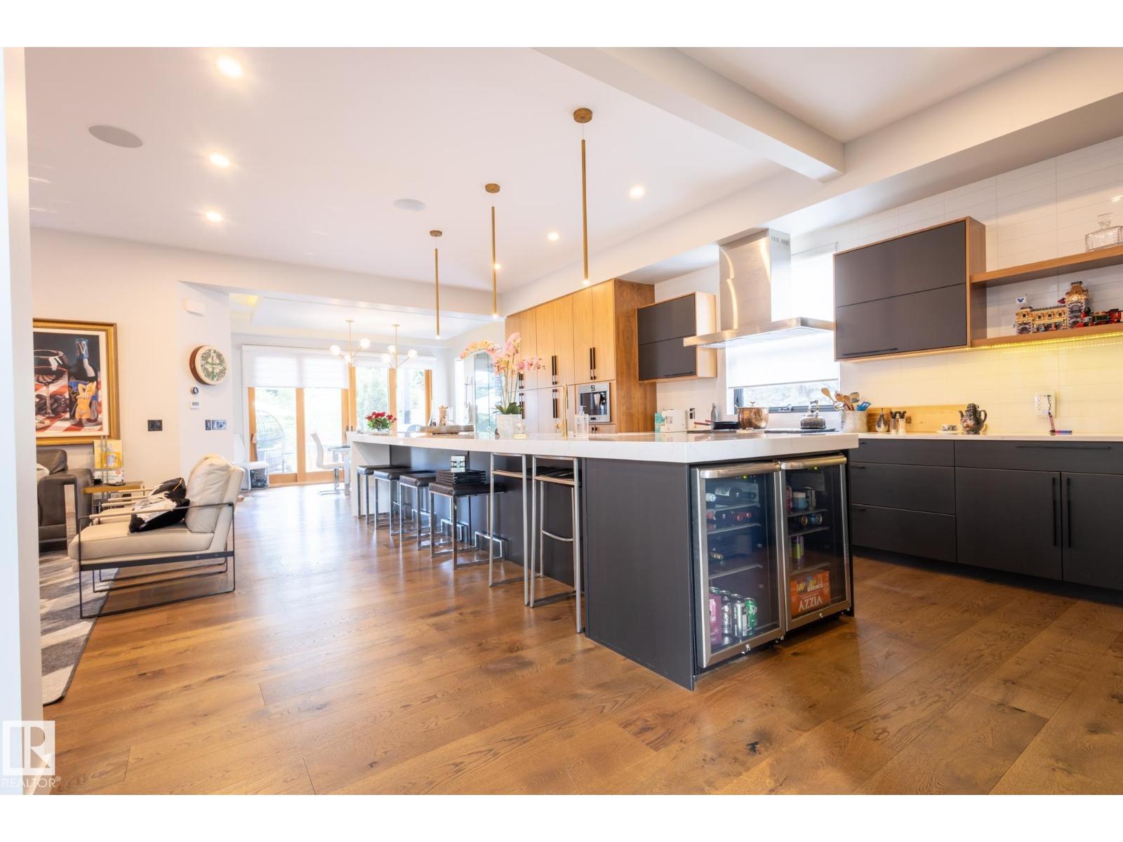 14027 91a Av Nw, Edmonton, Alberta  T5R 5A8 - Photo 4 - E4470113