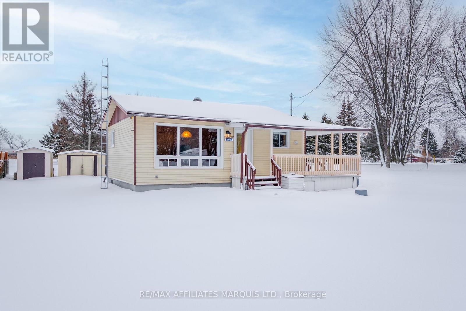 20935 Oliver Lane, South Glengarry, Ontario  K0C 1E0 - Photo 2 - X12699398