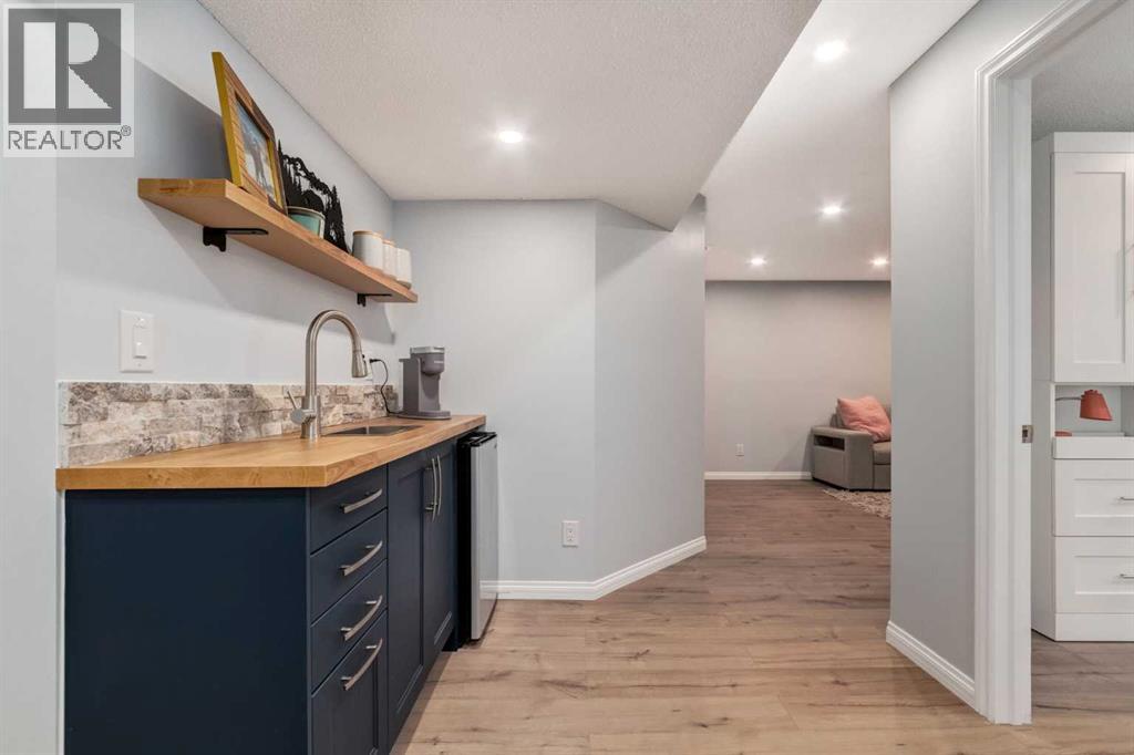 36 Sundown Common, Cochrane, Alberta  T4C 2M9 - Photo 35 - A2278817