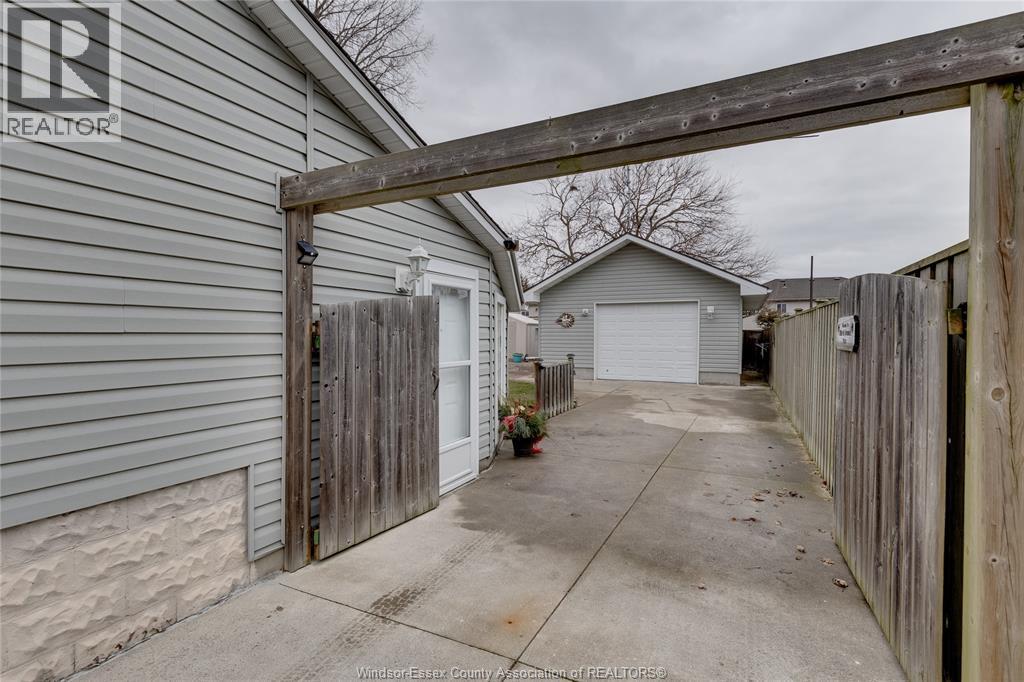 75 Victoria Avenue, Kingsville, Ontario  N9Y 1T2 - Photo 3 - 26001204